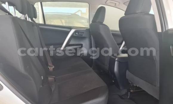 Buy Used Toyota RAV4 White Car in Ezulwini in Hhohho Buy Used Toyota RAV4 White Car in Ezulwini in Hhohho