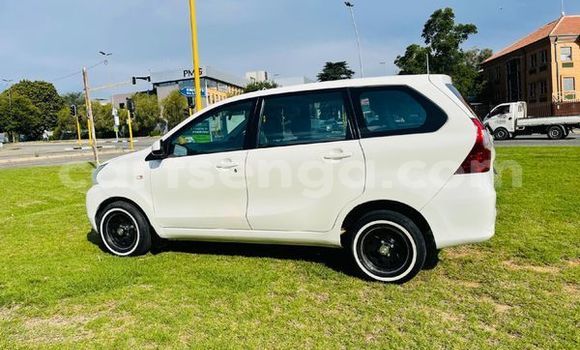 Nunua Ilio tumika Toyota Avanza White Gari ndani ya Ezulwini nchini Hhohho Nunua Ilio tumika Toyota Avanza White Gari ndani ya Ezulwini nchini Hhohho