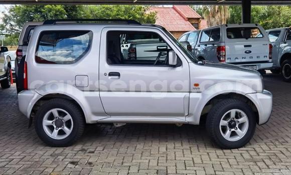 Nunua Ilio tumika Suzuki Jimny Silver Gari ndani ya Mankayane nchini Manzini Nunua Ilio tumika Suzuki Jimny Silver Gari ndani ya Mankayane nchini Manzini