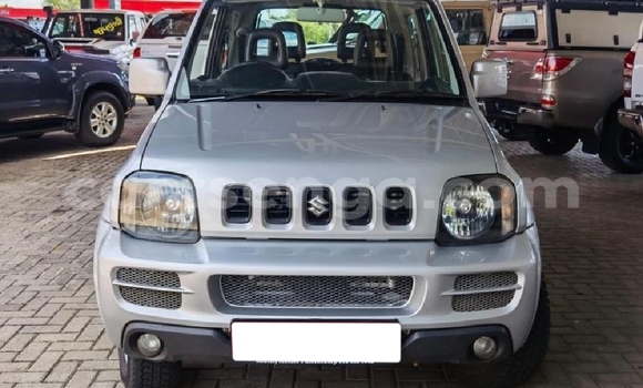 Nunua Ilio tumika Suzuki Jimny Silver Gari ndani ya Mankayane nchini Manzini Nunua Ilio tumika Suzuki Jimny Silver Gari ndani ya Mankayane nchini Manzini