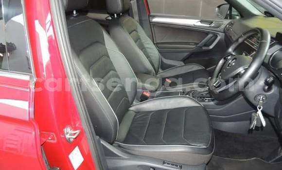Buy Used Volkswagen Tiguan Red Car in Hluti in Shiselweni District Buy Used Volkswagen Tiguan Red Car in Hluti in Shiselweni District