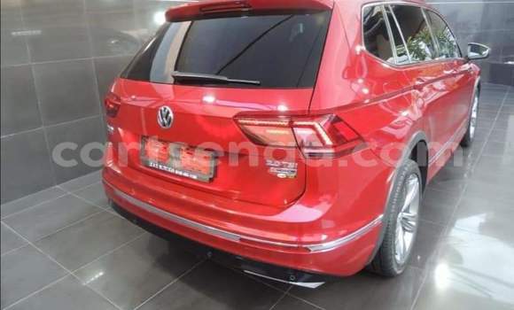 Buy Used Volkswagen Tiguan Red Car in Hluti in Shiselweni District Buy Used Volkswagen Tiguan Red Car in Hluti in Shiselweni District