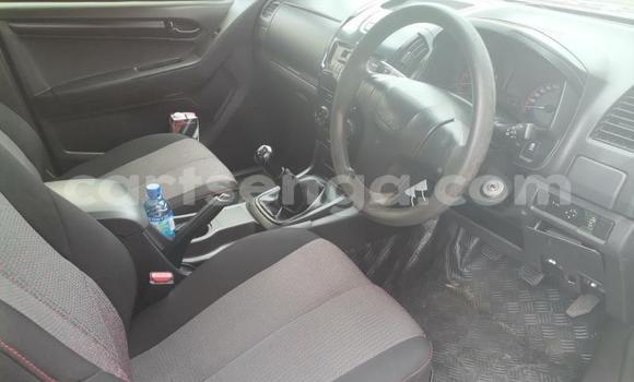 Acheter Occasion Voiture Isuzu KB Beige à Mbabane, Manzini Acheter Occasion Voiture Isuzu KB Beige à Mbabane, Manzini