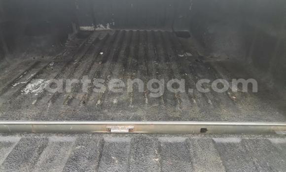 Acheter Occasion Voiture Isuzu KB Beige à Mbabane, Manzini Acheter Occasion Voiture Isuzu KB Beige à Mbabane, Manzini