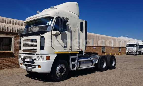 Buy Used Caterpillar 120 White Truck in Mbabane in Manzini