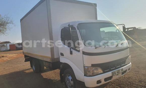 Nunua Ilio tumika Toyota Dyna White Lori ndani ya Big Bend nchini Wilaya ya Lubombo Nunua Ilio tumika Toyota Dyna White Lori ndani ya Big Bend nchini Wilaya ya Lubombo