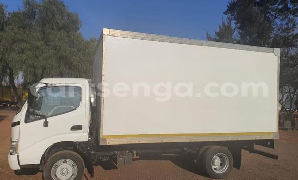 Acheter Occasion Utilitaire Toyota Dyna Blanc à Big Bend, Lubombo District Acheter Occasion Utilitaire Toyota Dyna Blanc à Big Bend, Lubombo District