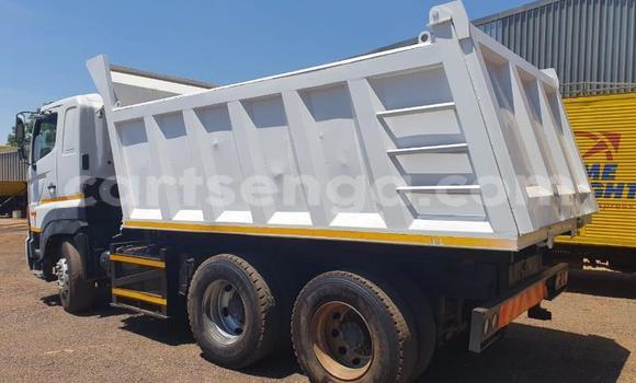 Acheter Occasion Utilitaire Hino 300 Series Blanc à Big Bend, Lubombo District Acheter Occasion Utilitaire Hino 300 Series Blanc à Big Bend, Lubombo District