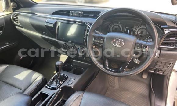 Nunua Ilio tumika Toyota Hilux White Gari ndani ya Big Bend nchini Wilaya ya Lubombo Nunua Ilio tumika Toyota Hilux White Gari ndani ya Big Bend nchini Wilaya ya Lubombo
