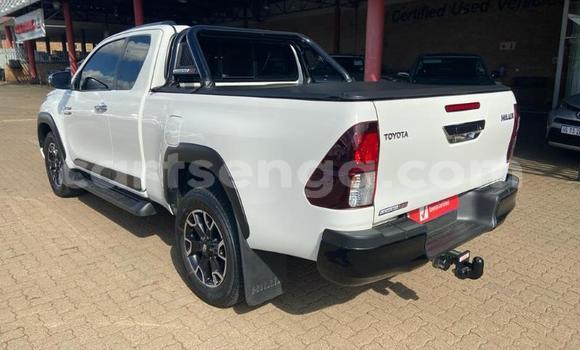 Nunua Ilio tumika Toyota Hilux White Gari ndani ya Big Bend nchini Wilaya ya Lubombo Nunua Ilio tumika Toyota Hilux White Gari ndani ya Big Bend nchini Wilaya ya Lubombo