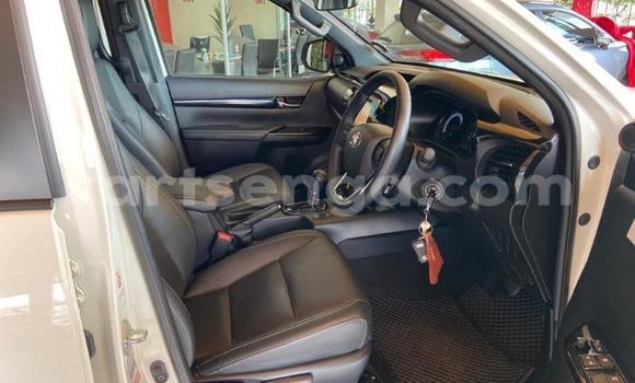 Nunua Ilio tumika Toyota Hilux White Gari ndani ya Big Bend nchini Wilaya ya Lubombo Nunua Ilio tumika Toyota Hilux White Gari ndani ya Big Bend nchini Wilaya ya Lubombo