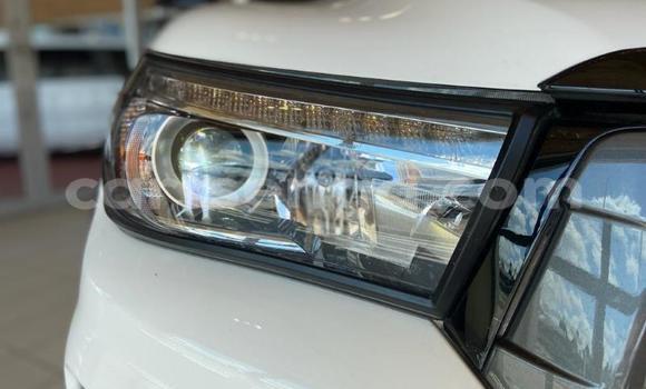 Nunua Ilio tumika Toyota Hilux White Gari ndani ya Big Bend nchini Wilaya ya Lubombo Nunua Ilio tumika Toyota Hilux White Gari ndani ya Big Bend nchini Wilaya ya Lubombo