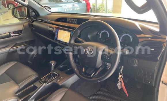 Nunua Ilio tumika Toyota Hilux White Gari ndani ya Big Bend nchini Wilaya ya Lubombo Nunua Ilio tumika Toyota Hilux White Gari ndani ya Big Bend nchini Wilaya ya Lubombo