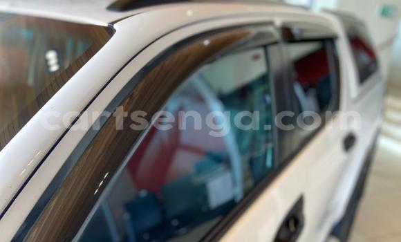 Nunua Ilio tumika Toyota Hilux White Gari ndani ya Big Bend nchini Wilaya ya Lubombo Nunua Ilio tumika Toyota Hilux White Gari ndani ya Big Bend nchini Wilaya ya Lubombo