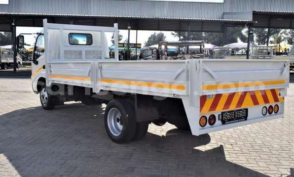 Acheter Occasion Voiture Haima 3 Blanc à Ezulwini, Hhohho Acheter Occasion Voiture Haima 3 Blanc à Ezulwini, Hhohho