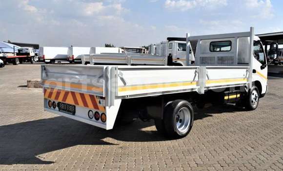 Acheter Occasion Voiture Haima 3 Blanc à Ezulwini, Hhohho Acheter Occasion Voiture Haima 3 Blanc à Ezulwini, Hhohho