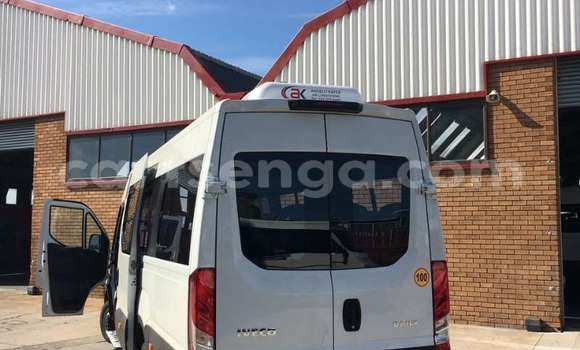 Buy Used Iveco Daily White Truck in Mbabane in Manzini Buy Used Iveco Daily White Truck in Mbabane in Manzini