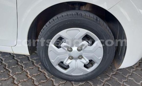 Nunua Ilio tumika Kia Picanto White Gari ndani ya Ezulwini nchini Hhohho Nunua Ilio tumika Kia Picanto White Gari ndani ya Ezulwini nchini Hhohho