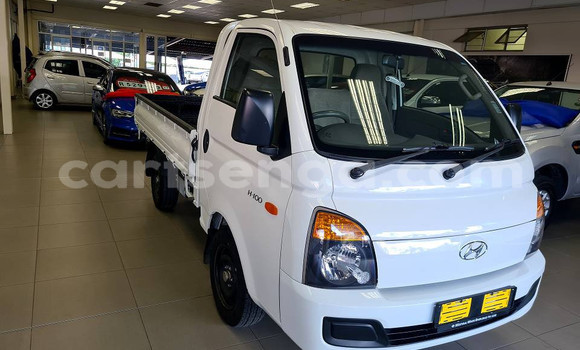 Buy Used Hyundai Chorus White Truck in Mbabane in Manzini Buy Used Hyundai Chorus White Truck in Mbabane in Manzini