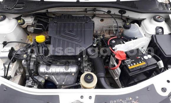 Acheter Occasion Voiture Nissan NP 300 Blanc à Bulembu, Hhohho Acheter Occasion Voiture Nissan NP 300 Blanc à Bulembu, Hhohho