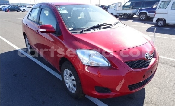 Acheter Occasion Voiture Toyota Belta Rouge à Ezulwini, Hhohho
