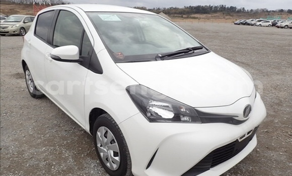 Acheter Occasion Voiture Toyota Vitz Blanc à Ezulwini, Hhohho Acheter Occasion Voiture Toyota Vitz Blanc à Ezulwini, Hhohho