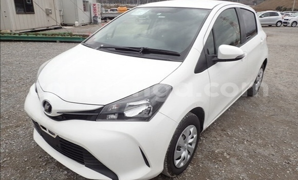 Acheter Occasion Voiture Toyota Vitz Blanc à Ezulwini, Hhohho Acheter Occasion Voiture Toyota Vitz Blanc à Ezulwini, Hhohho
