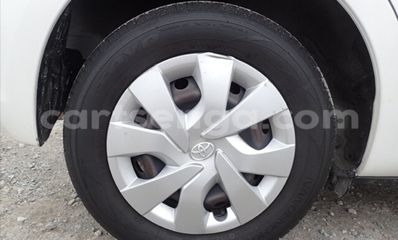 Acheter Occasion Voiture Toyota Vitz Blanc à Ezulwini, Hhohho Acheter Occasion Voiture Toyota Vitz Blanc à Ezulwini, Hhohho