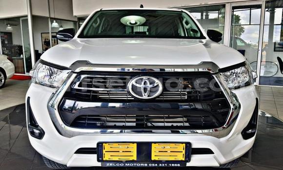 Buy Used Toyota Hilux White Car in Ezulwini in Hhohho Buy Used Toyota Hilux White Car in Ezulwini in Hhohho