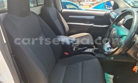 Acheter Occasion Voiture Toyota Hilux Blanc à Ezulwini, Hhohho Acheter Occasion Voiture Toyota Hilux Blanc à Ezulwini, Hhohho
