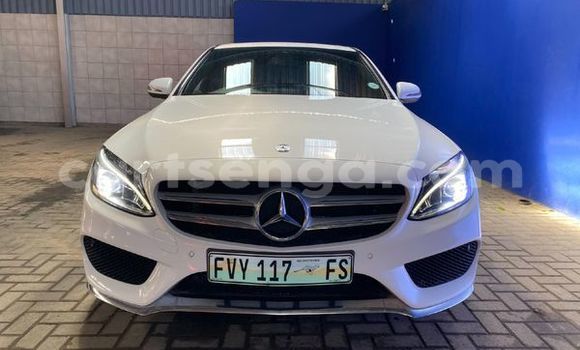 Buy Used Mercedes‒Benz C-klasse White Car in Ezulwini in Hhohho Buy Used Mercedes‒Benz C-klasse White Car in Ezulwini in Hhohho