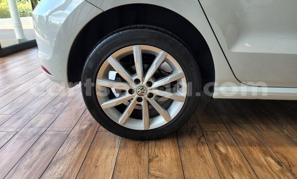 Acheter Occasion Voiture Volkswagen Polo Blanc à Ezulwini, Hhohho Acheter Occasion Voiture Volkswagen Polo Blanc à Ezulwini, Hhohho