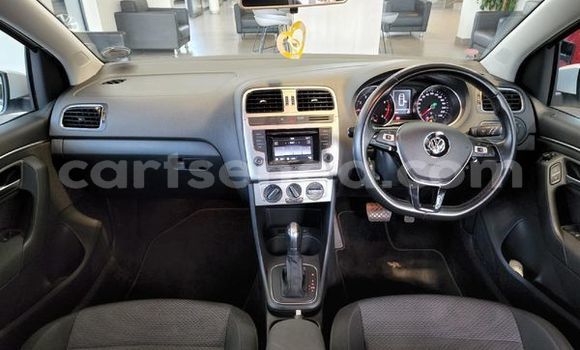 Acheter Occasion Voiture Volkswagen Polo Blanc à Ezulwini, Hhohho Acheter Occasion Voiture Volkswagen Polo Blanc à Ezulwini, Hhohho