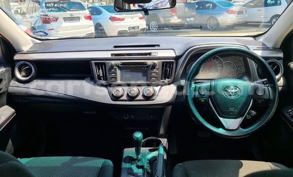 Buy Used Toyota RAV4 White Car in Ezulwini in Hhohho Buy Used Toyota RAV4 White Car in Ezulwini in Hhohho