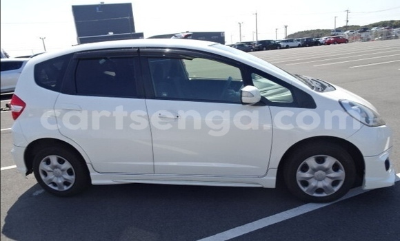 Acheter Occasion Voiture Honda FIT Blanc à Ezulwini, Hhohho Acheter Occasion Voiture Honda FIT Blanc à Ezulwini, Hhohho