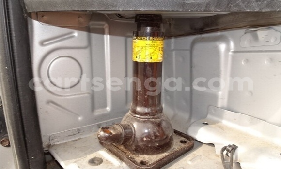 Nunua Ilio tumika Toyota Hiace Silver Gari ndani ya Ezulwini nchini Hhohho Nunua Ilio tumika Toyota Hiace Silver Gari ndani ya Ezulwini nchini Hhohho