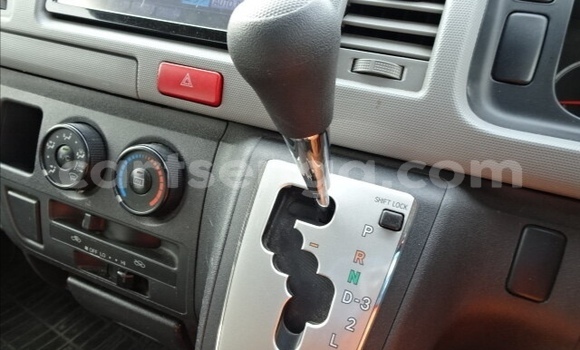 Nunua Ilio tumika Toyota Hiace Silver Gari ndani ya Ezulwini nchini Hhohho Nunua Ilio tumika Toyota Hiace Silver Gari ndani ya Ezulwini nchini Hhohho