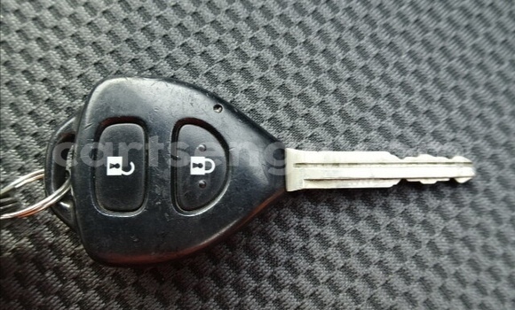 Nunua Ilio tumika Toyota Hiace Silver Gari ndani ya Ezulwini nchini Hhohho Nunua Ilio tumika Toyota Hiace Silver Gari ndani ya Ezulwini nchini Hhohho