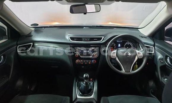 Nunua Ilio tumika Nissan X–Trail Silver Gari ndani ya Ezulwini nchini Hhohho Nunua Ilio tumika Nissan X–Trail Silver Gari ndani ya Ezulwini nchini Hhohho