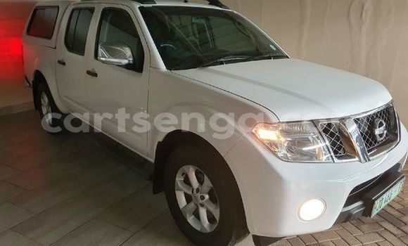 Buy Used Nissan Navara White Car in Ezulwini in Hhohho