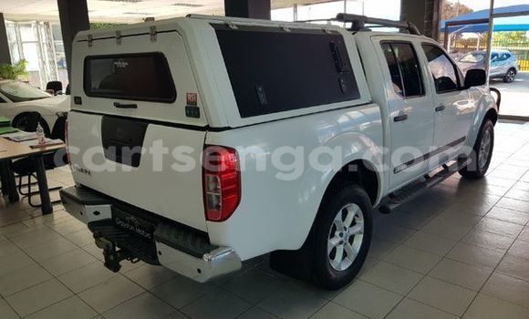 Buy Used Nissan Navara White Car in Ezulwini in Hhohho Buy Used Nissan Navara White Car in Ezulwini in Hhohho