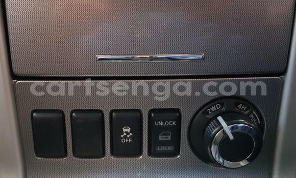 Buy Used Nissan Navara White Car in Ezulwini in Hhohho Buy Used Nissan Navara White Car in Ezulwini in Hhohho