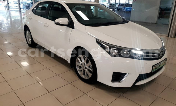 Buy Used Toyota Corolla White Car in Ezulwini in Hhohho