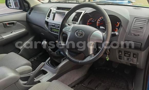 Nunua Ilio tumika Toyota Hilux Blue Gari ndani ya Ezulwini nchini Hhohho Nunua Ilio tumika Toyota Hilux Blue Gari ndani ya Ezulwini nchini Hhohho