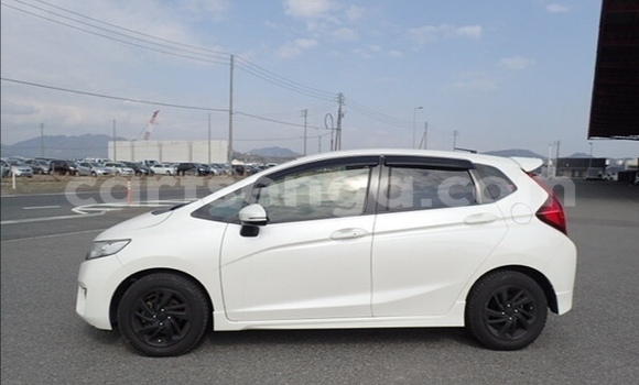 Acheter Occasion Voiture Honda FIT Blanc à Ezulwini, Hhohho Acheter Occasion Voiture Honda FIT Blanc à Ezulwini, Hhohho