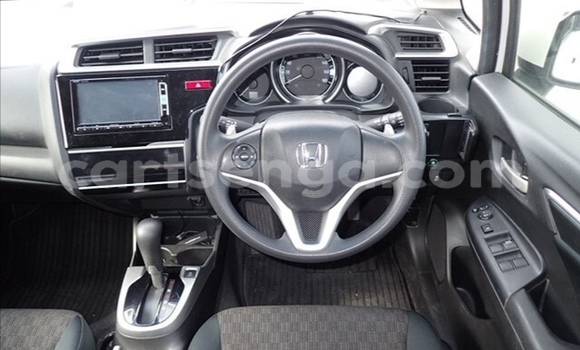 Acheter Occasion Voiture Honda FIT Blanc à Ezulwini, Hhohho Acheter Occasion Voiture Honda FIT Blanc à Ezulwini, Hhohho
