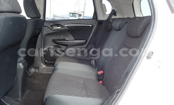 Acheter Occasion Voiture Honda FIT Blanc à Ezulwini, Hhohho Acheter Occasion Voiture Honda FIT Blanc à Ezulwini, Hhohho