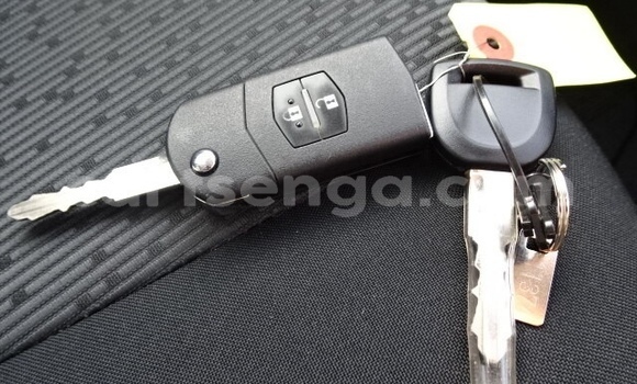 Buy Used Mazda Premacy Silver Car in Ezulwini in Hhohho Buy Used Mazda Premacy Silver Car in Ezulwini in Hhohho