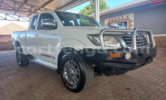 Buy Used Toyota Hilux White Car in Ezulwini in Hhohho Buy Used Toyota Hilux White Car in Ezulwini in Hhohho