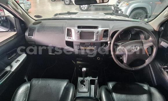 Buy Used Toyota Hilux Silver Car in Ezulwini in Hhohho Buy Used Toyota Hilux Silver Car in Ezulwini in Hhohho